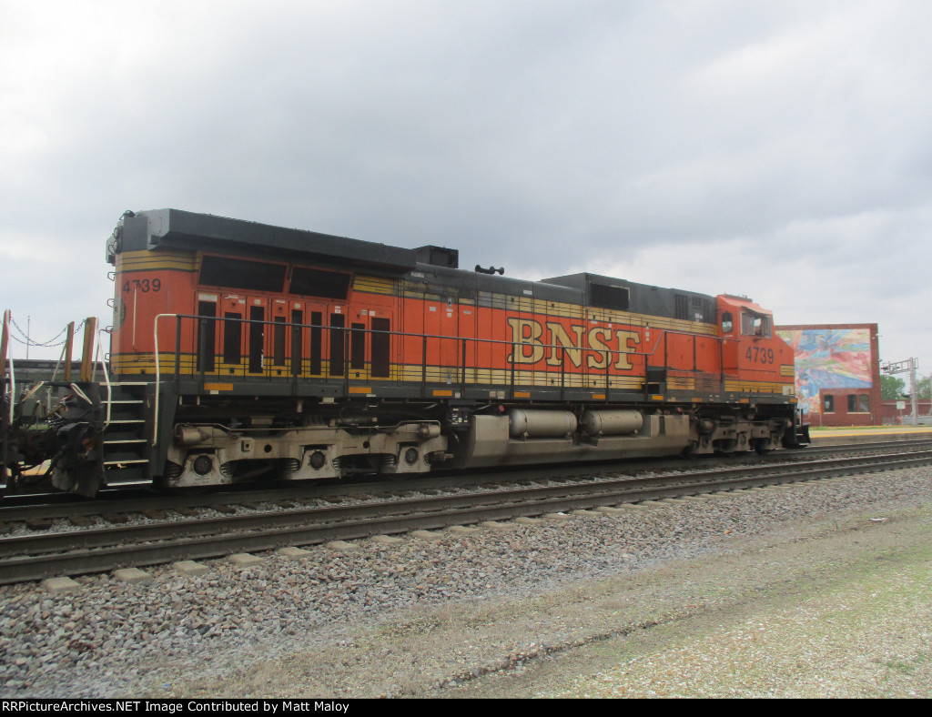 BNSF 4739